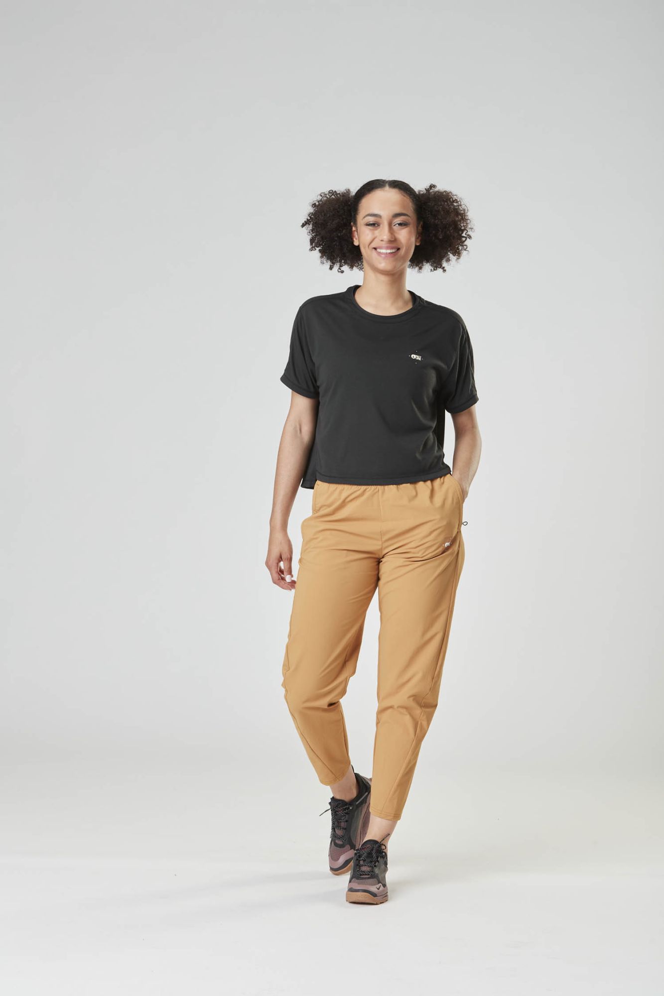 Picture W Novita Tech Tee black black 2