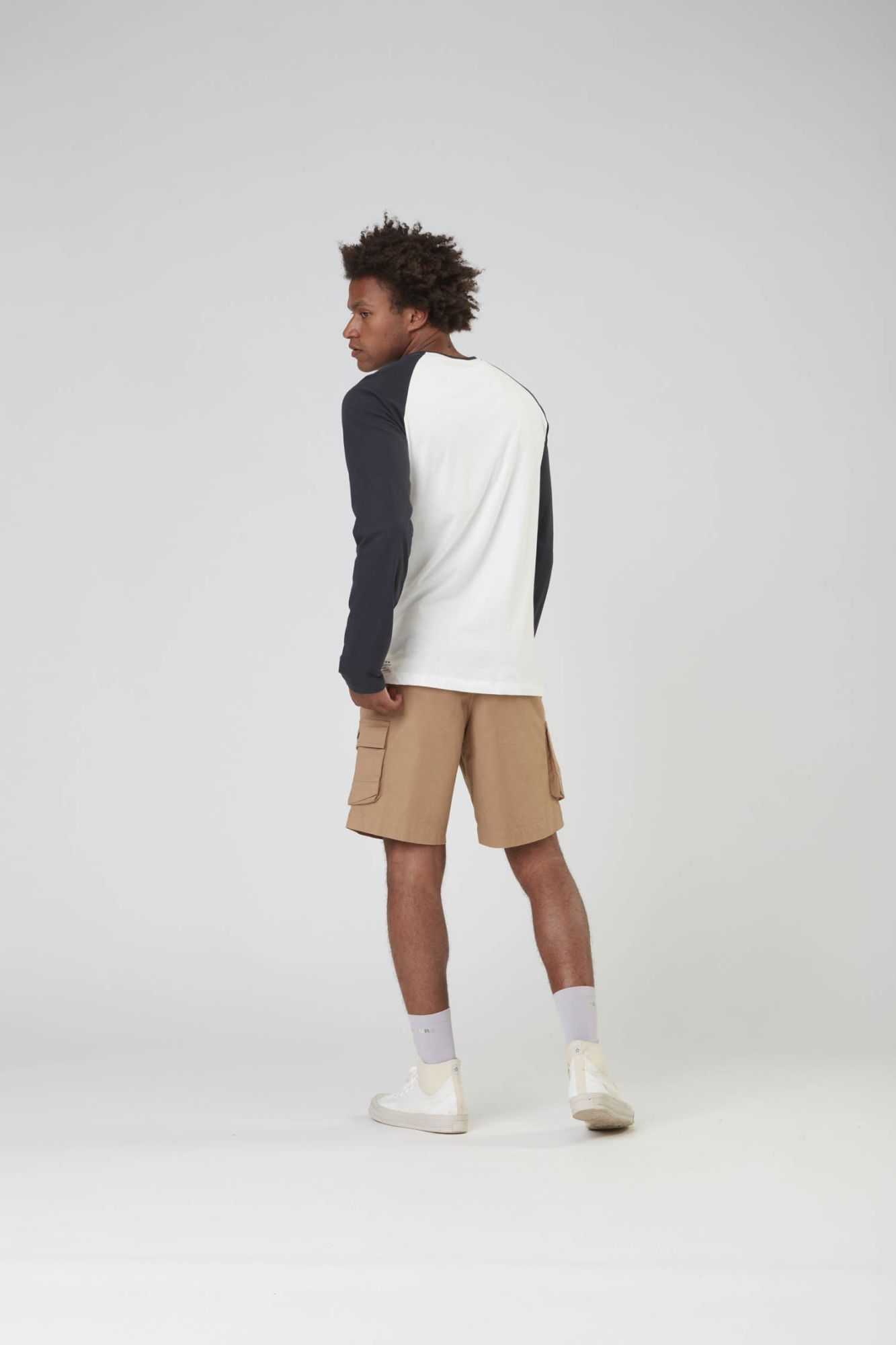 Picture Pokka LS Tee white white 4
