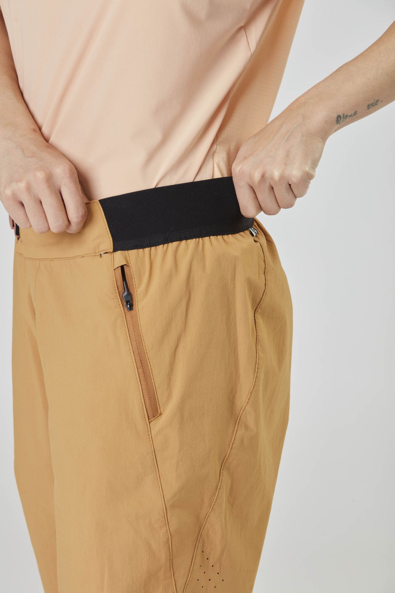 Picture W Velan Pants ceshew 4