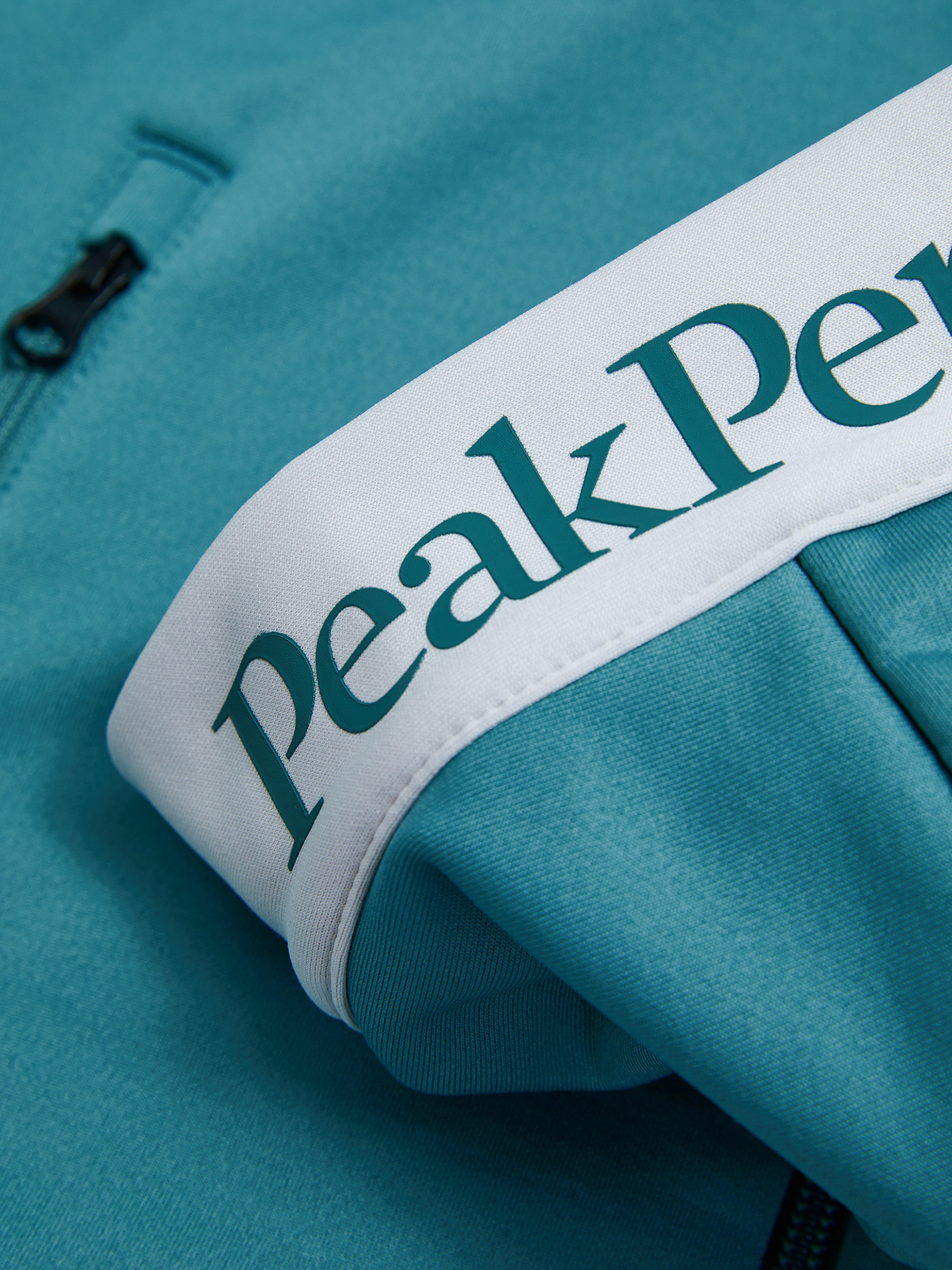 PeakPerformance W Rider Essentials Zip Hood deluded vision 6