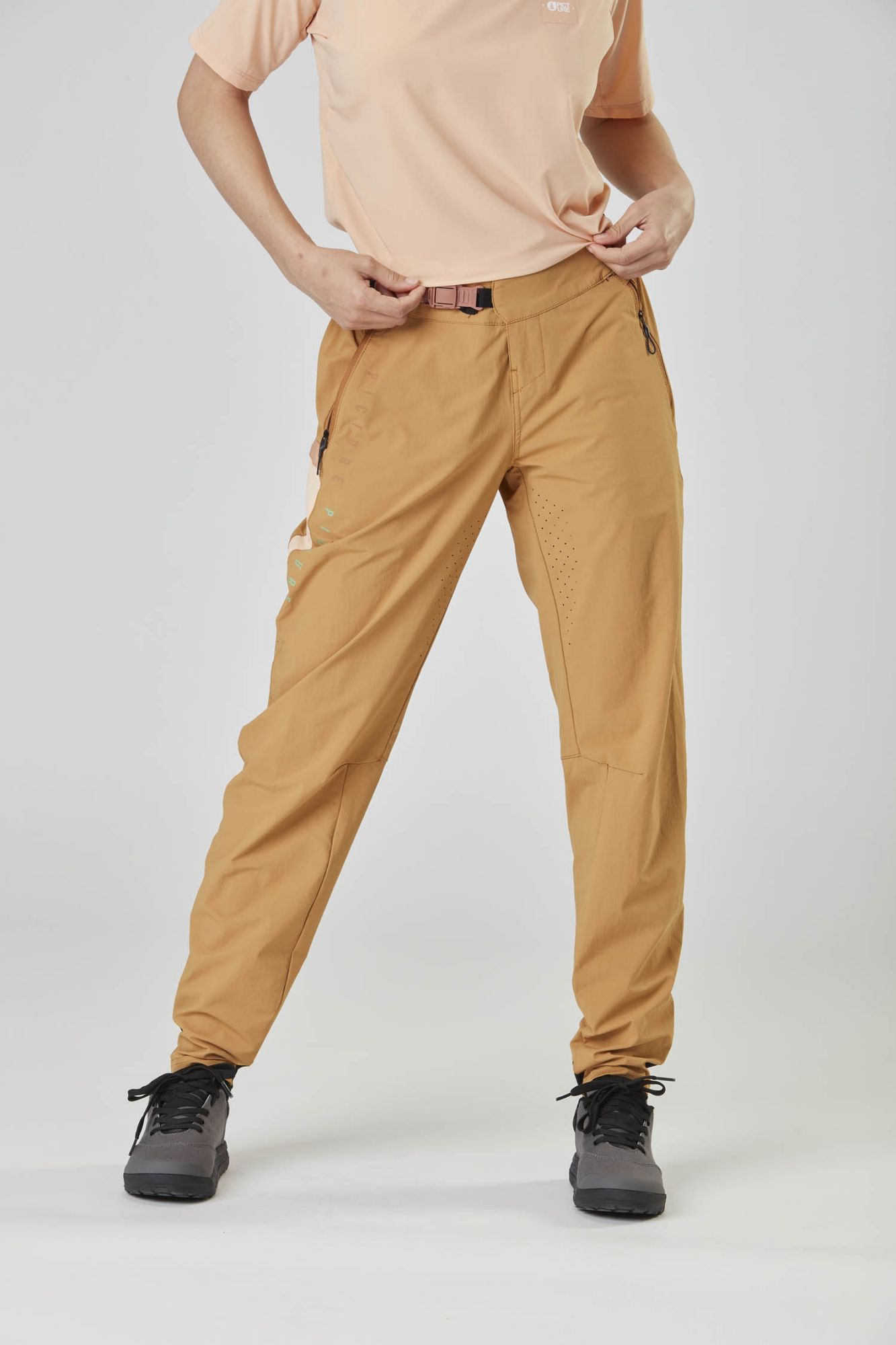 Picture W Velan Pants ceshew 6